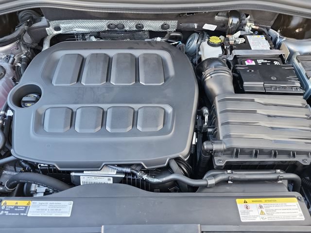 2025 Volkswagen Tiguan SE - Photo 14