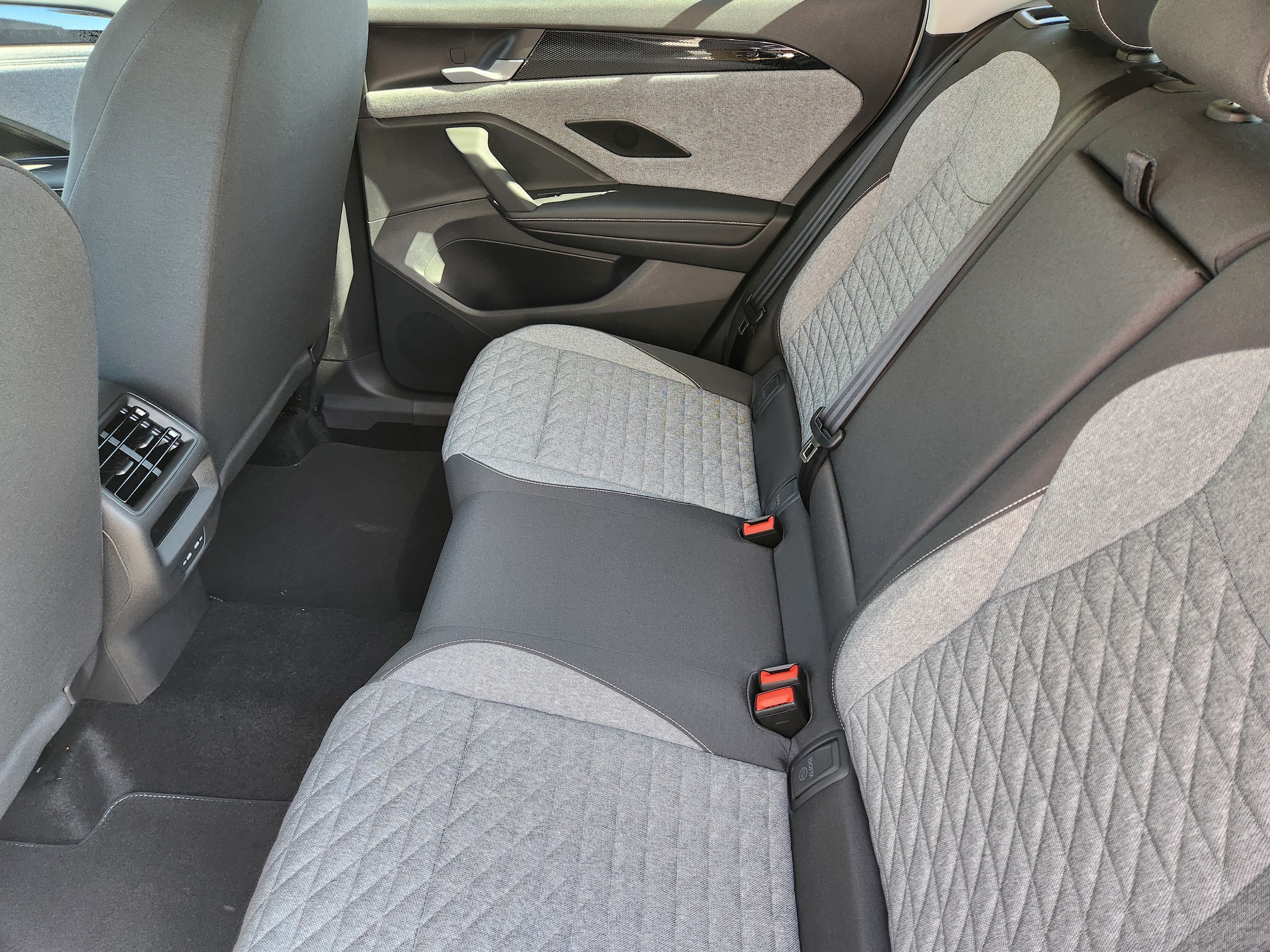 2025 Volkswagen Tiguan S - Photo 22
