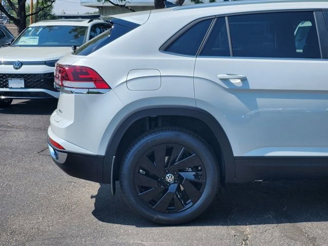 2026 Volkswagen Atlas Cross Sport SE w/Tech - Photo 7