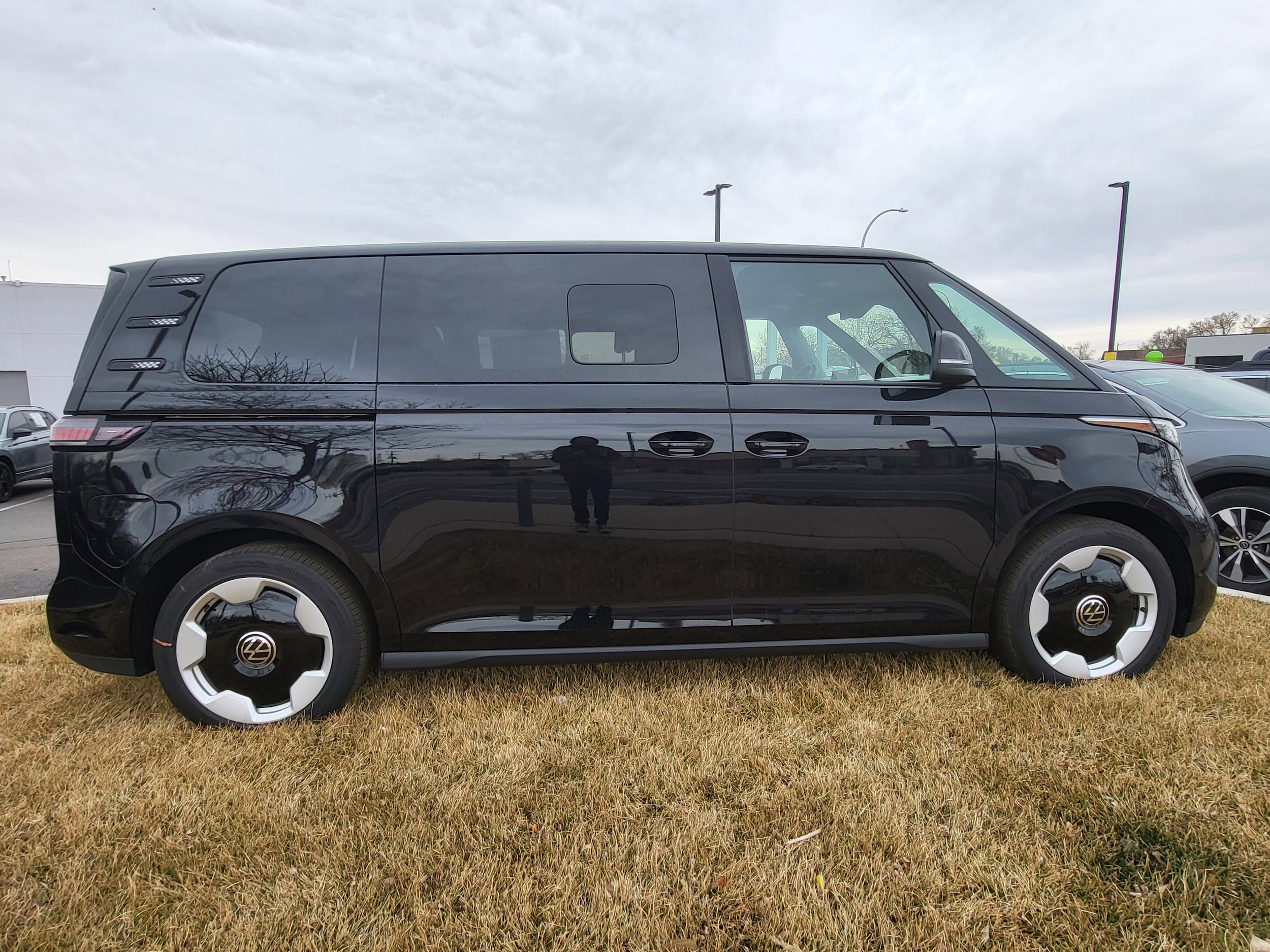 2025 Volkswagen ID. Buzz PRO S - Photo 8