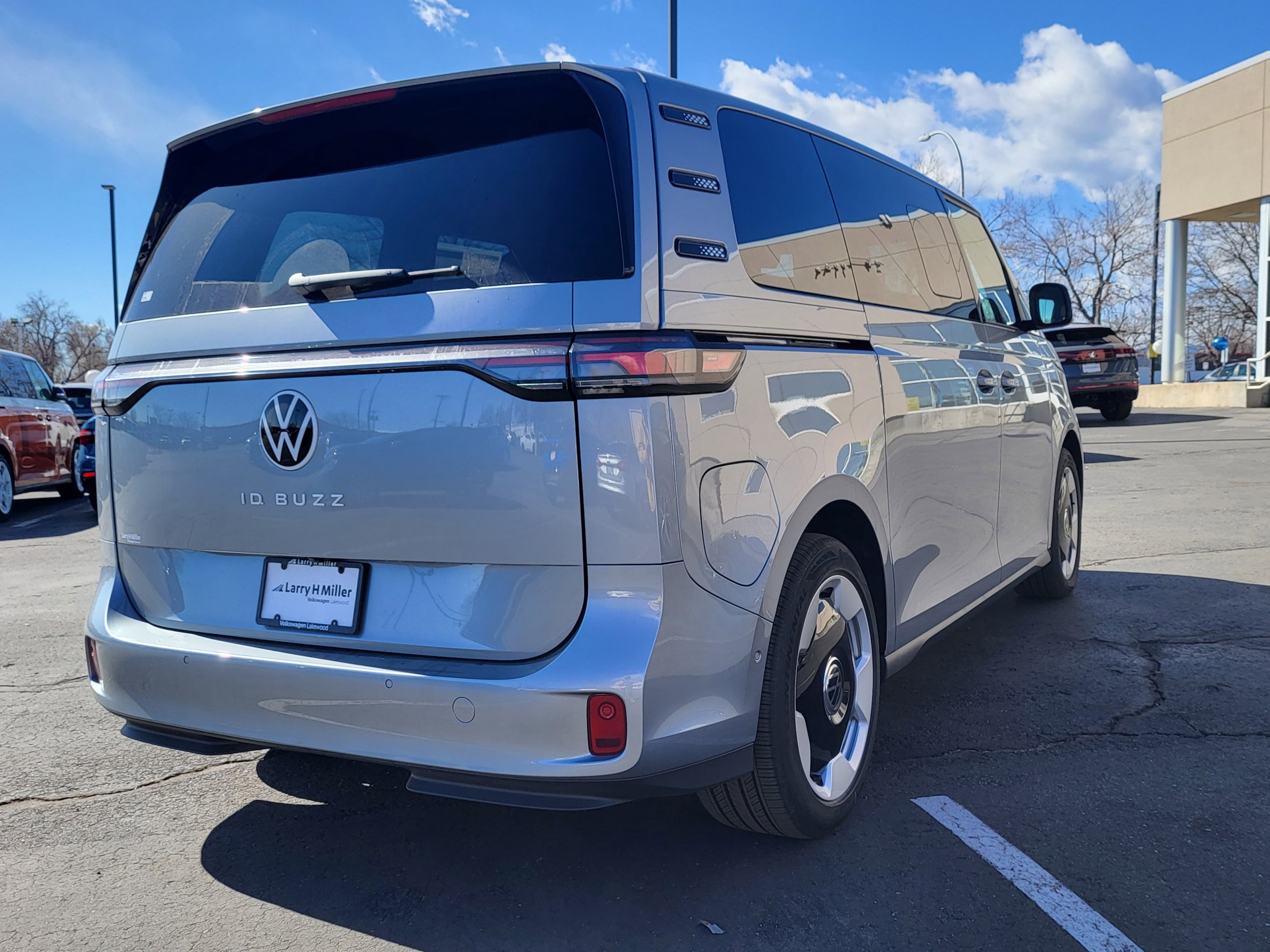 2025 Volkswagen ID. Buzz PRO S - Photo 7