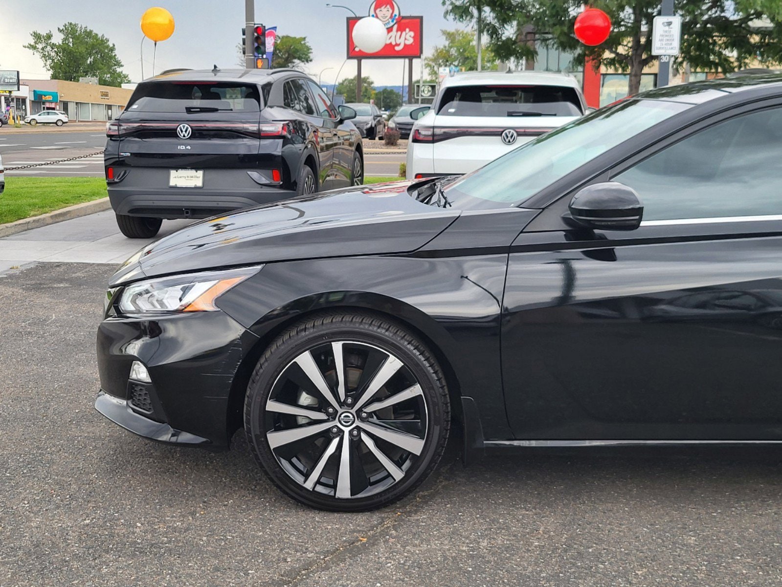 Used 2020 Nissan Altima SR with VIN 1N4BL4CV3LC277250 for sale in Lakewood, CO