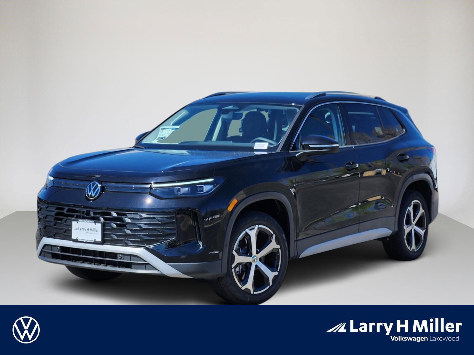 2026 Volkswagen Tiguan 2.0T SE 4Motion's photo