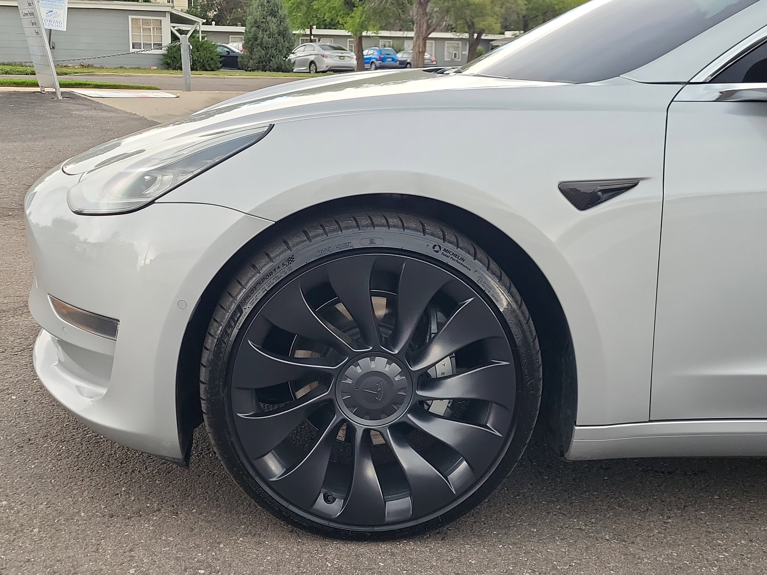 Used 2018 Tesla Model 3 Long Range Dual Motor with VIN 5YJ3E1EB1JF121413 for sale in Lakewood, CO