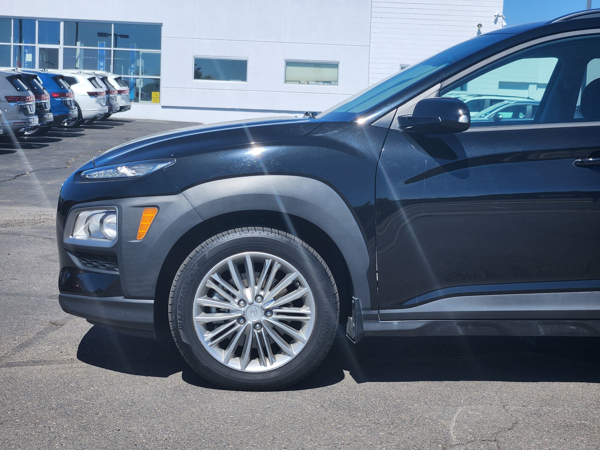 Used 2020 Hyundai Kona SEL with VIN KM8K2CAA8LU471821 for sale in Lakewood, CO