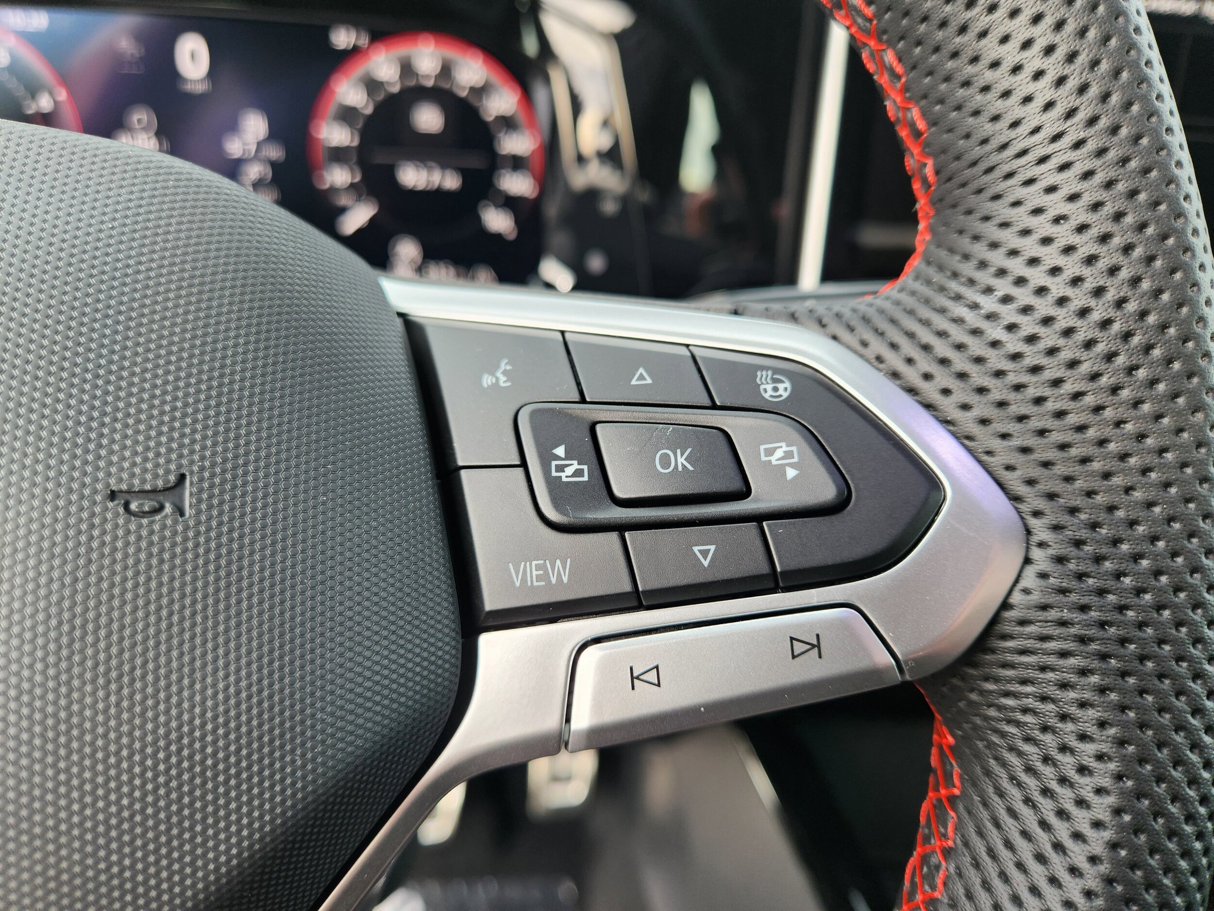 2026 Volkswagen Golf GTI SE - Photo 16