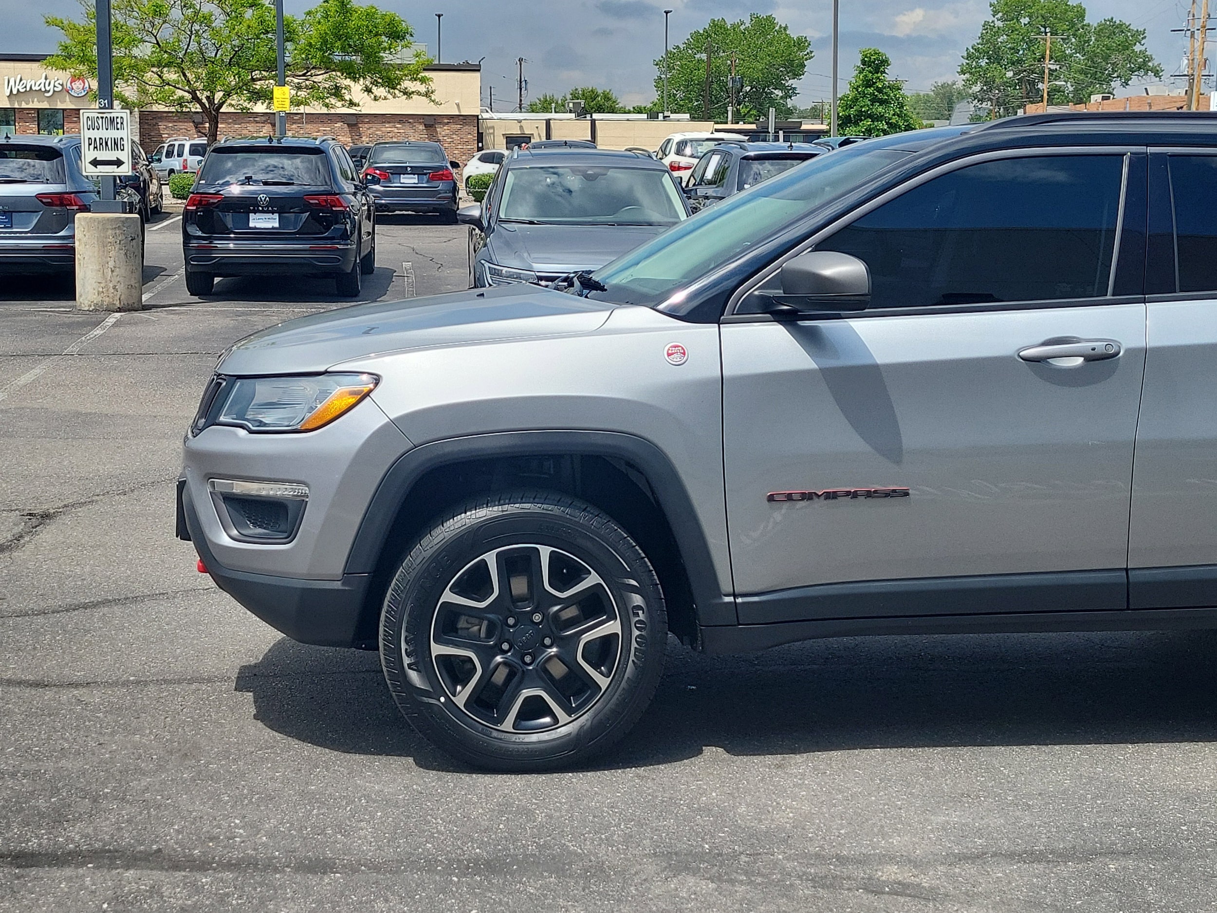 Used 2020 Jeep Compass Trailhawk with VIN 3C4NJDDB2LT223606 for sale in Lakewood, CO