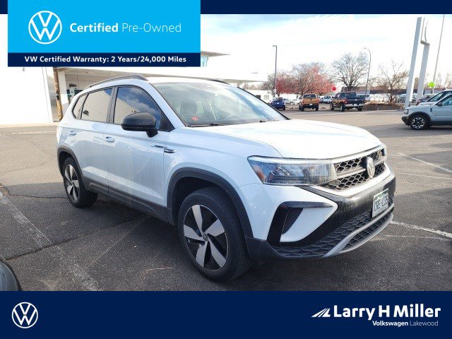 2023 Volkswagen Taos S's photo