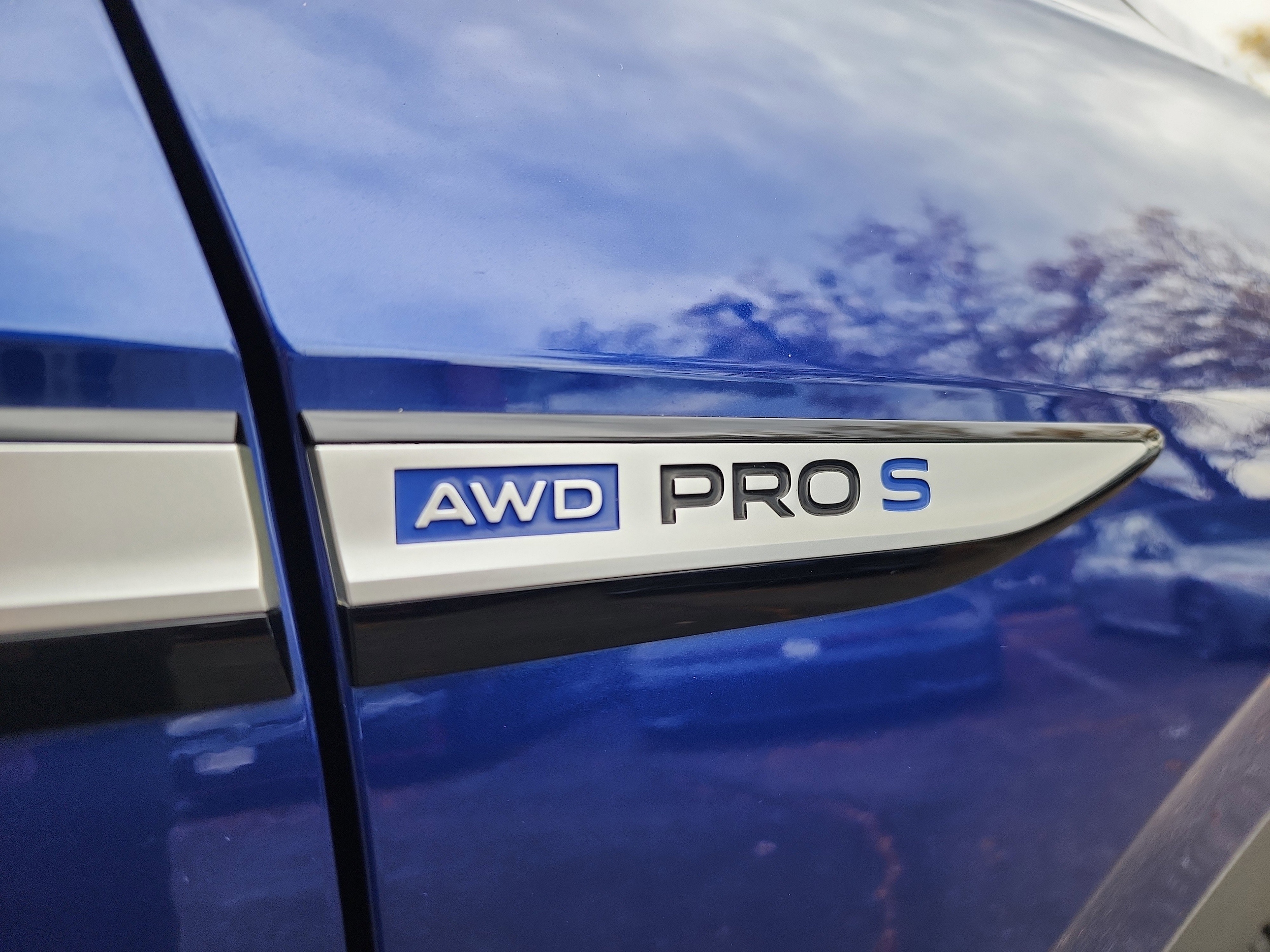 Certified 2022 Volkswagen ID.4 PRO S with VIN WVGUNPE25NP052241 for sale in Lakewood, CO
