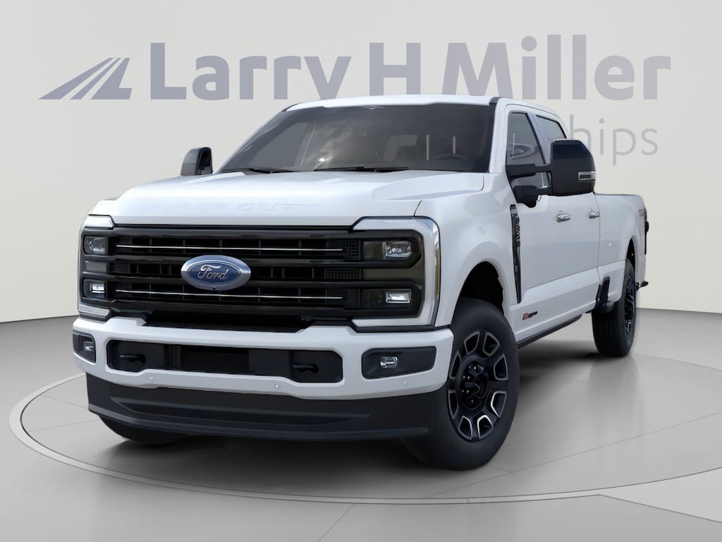 New 2026 Ford Super Duty F-350 SRW Platinum 4WD Crew Cab 6-3/4' Box V8 Engine