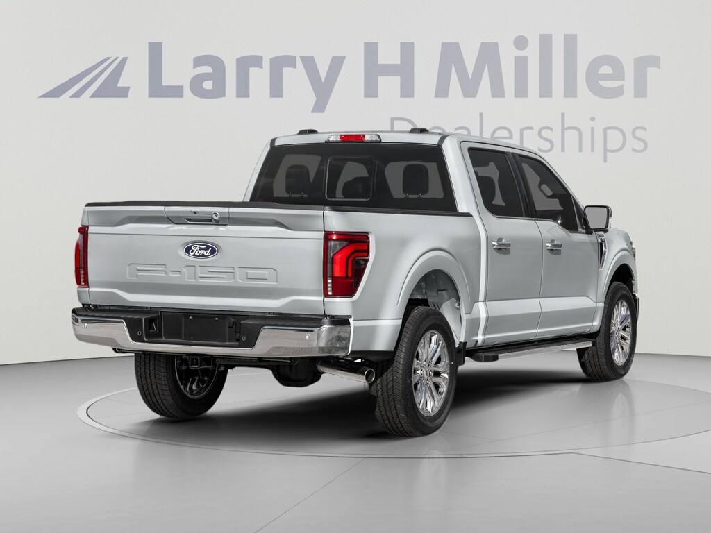 New 2026 Ford F-150 LARIAT 4WD SuperCrew 5-1/2' Box V6 Engine