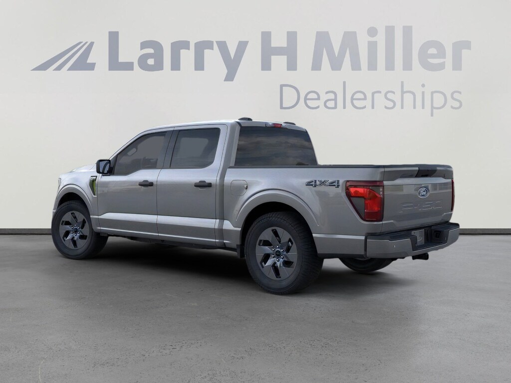 New 2025 Ford F-150 STX 4WD SuperCrew 5-1/2' Box V6 Engine