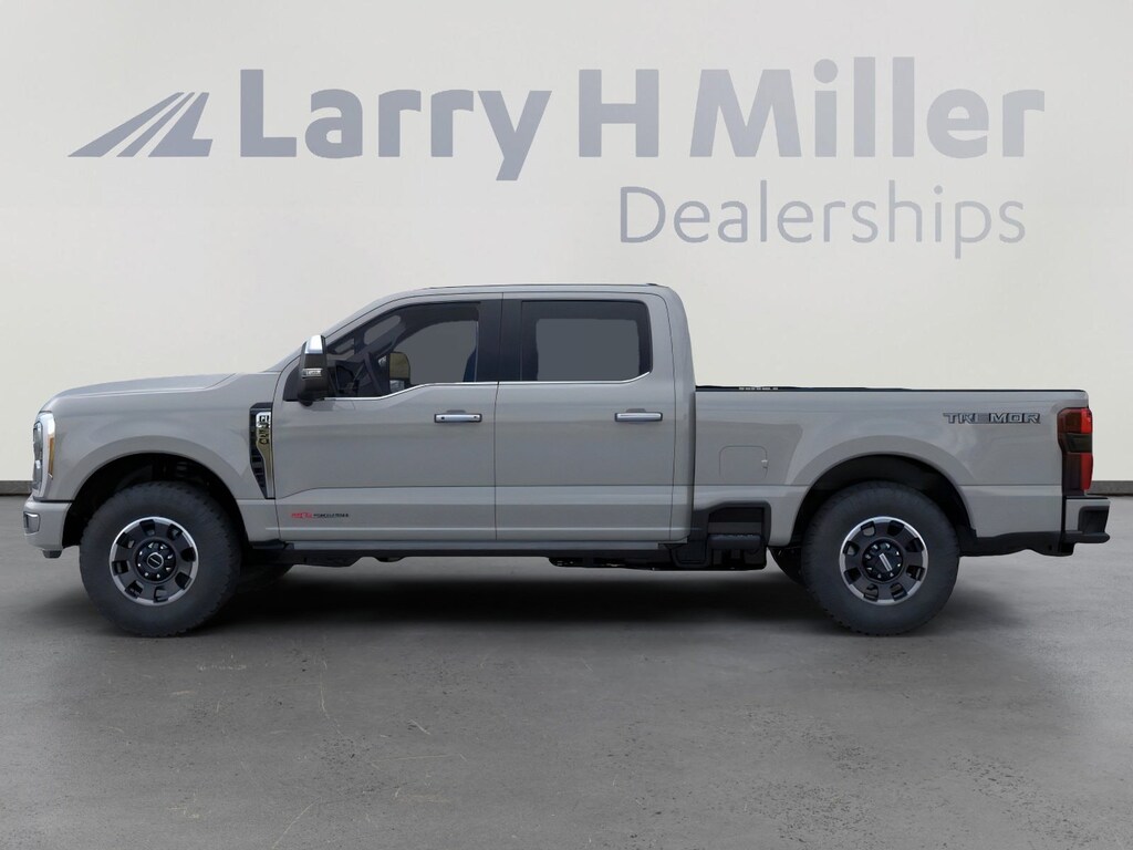 New 2026 Ford Super Duty F-350 SRW Platinum 4WD Crew Cab 6-3/4' Box V8 Engine