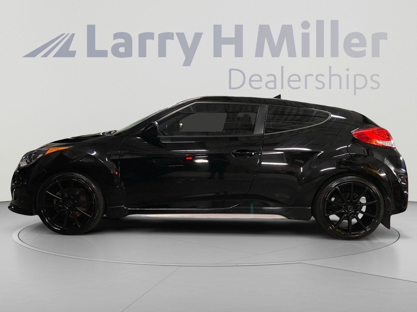 Used 2015 Hyundai Veloster R-Spec with VIN KMHTC6AE8FU227676 for sale in Draper, UT