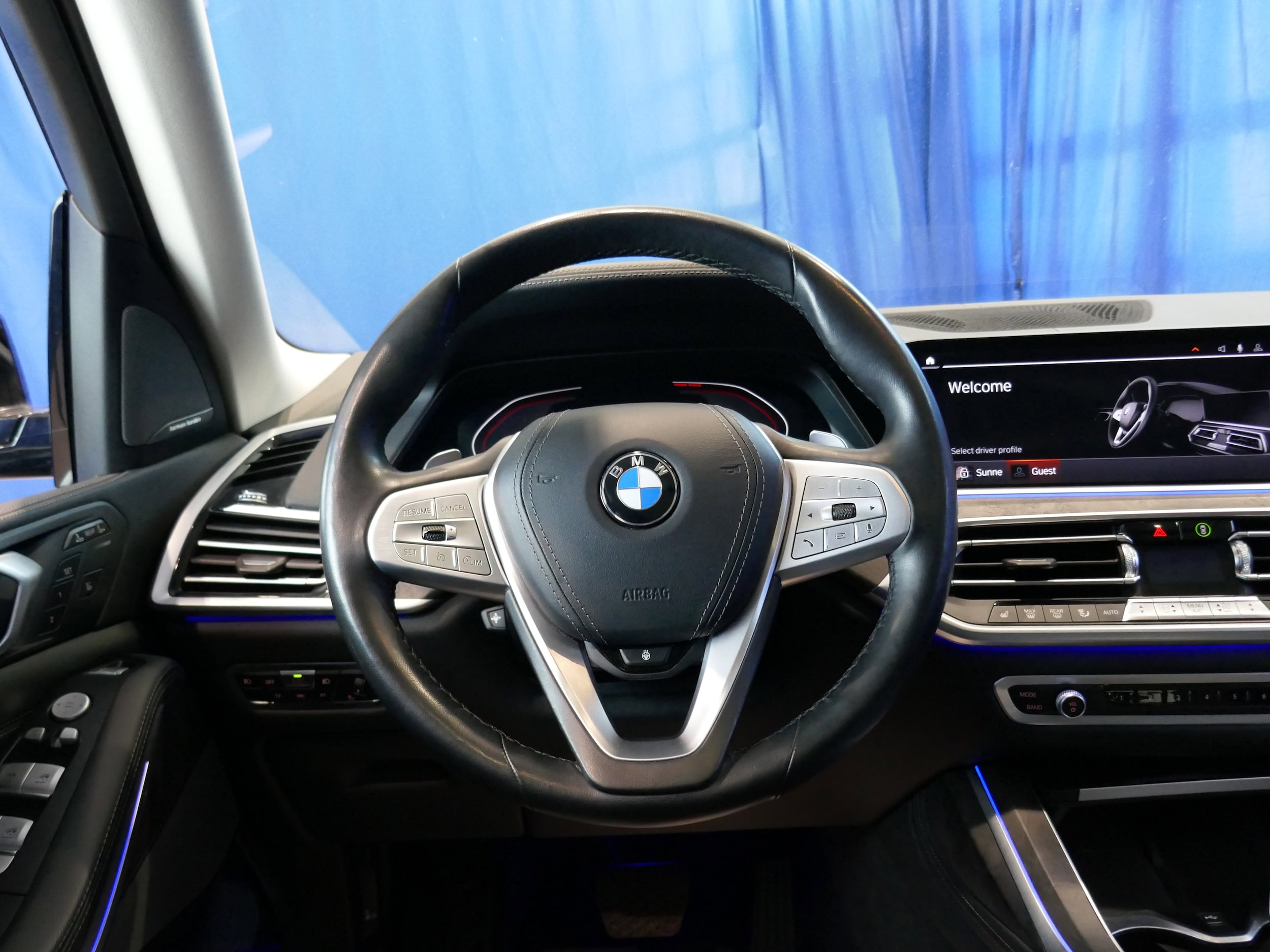 Used 2020 BMW X7 40i with VIN 5UXCW2C07L9B27672 for sale in Draper, UT