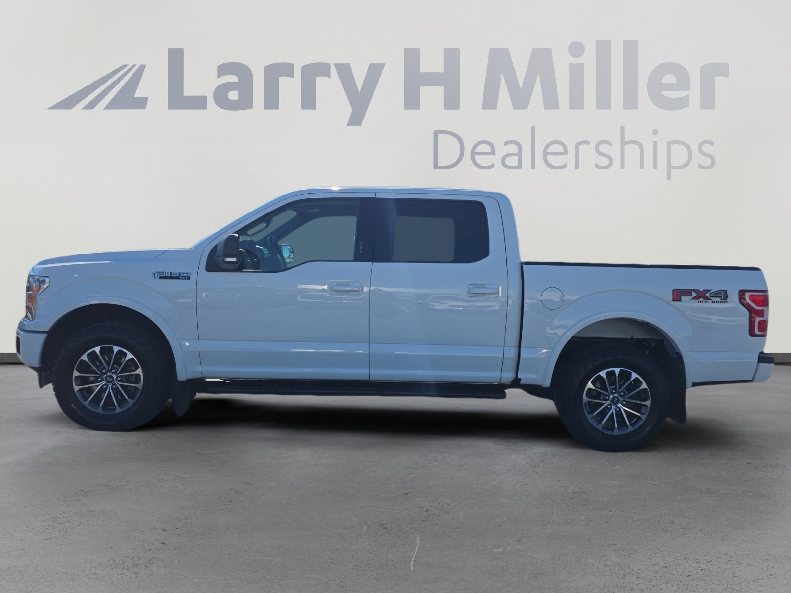 2020 Ford F-150 XLT photo 2