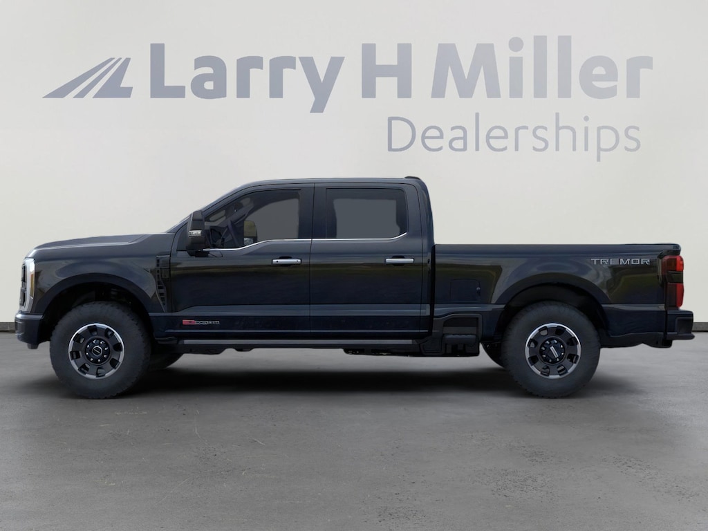 New 2026 Ford Super Duty F-350 SRW Platinum 4WD Crew Cab 6-3/4' Box V8 Engine