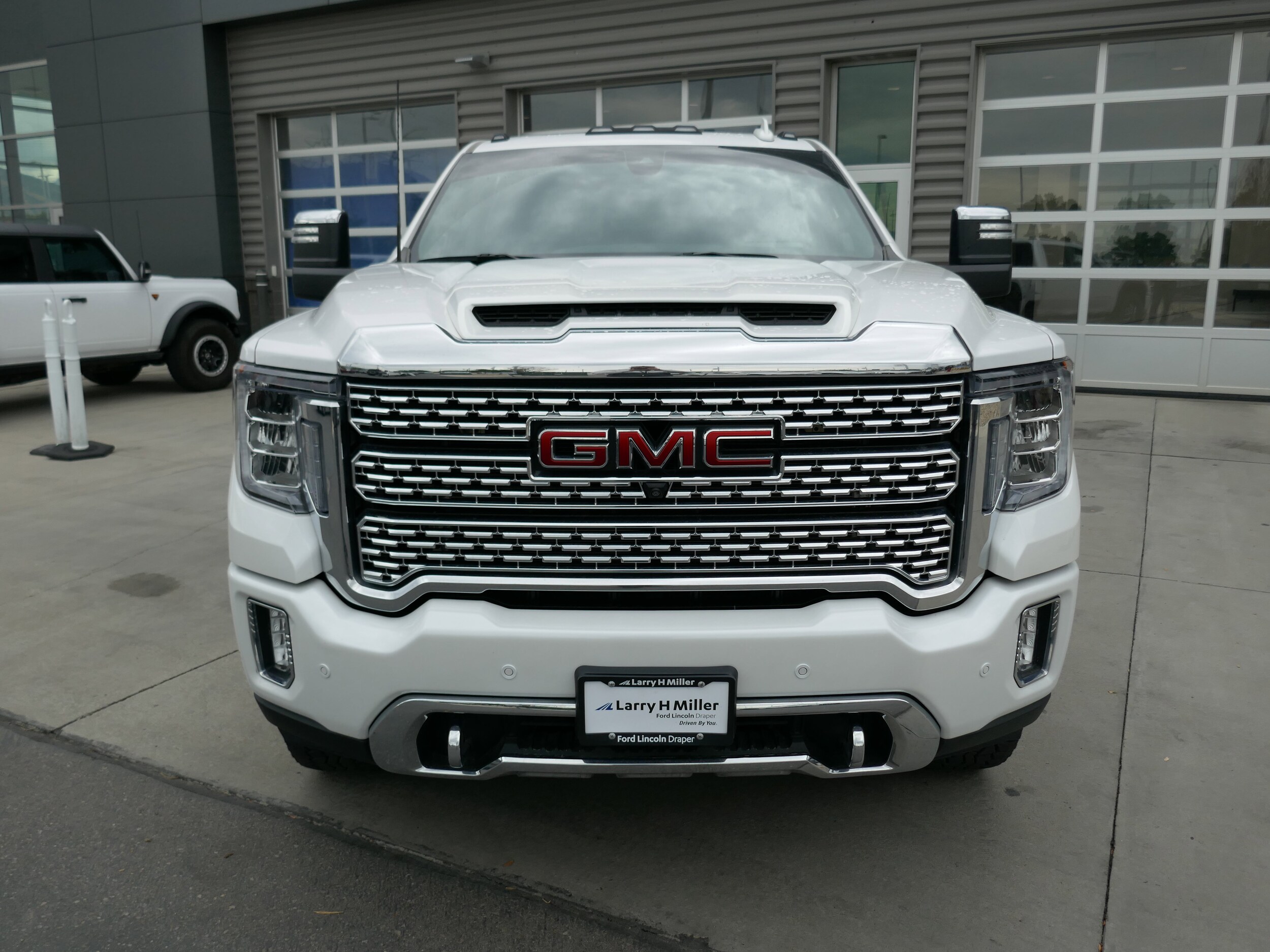 2020 Gmc Sierra Denali photo 2