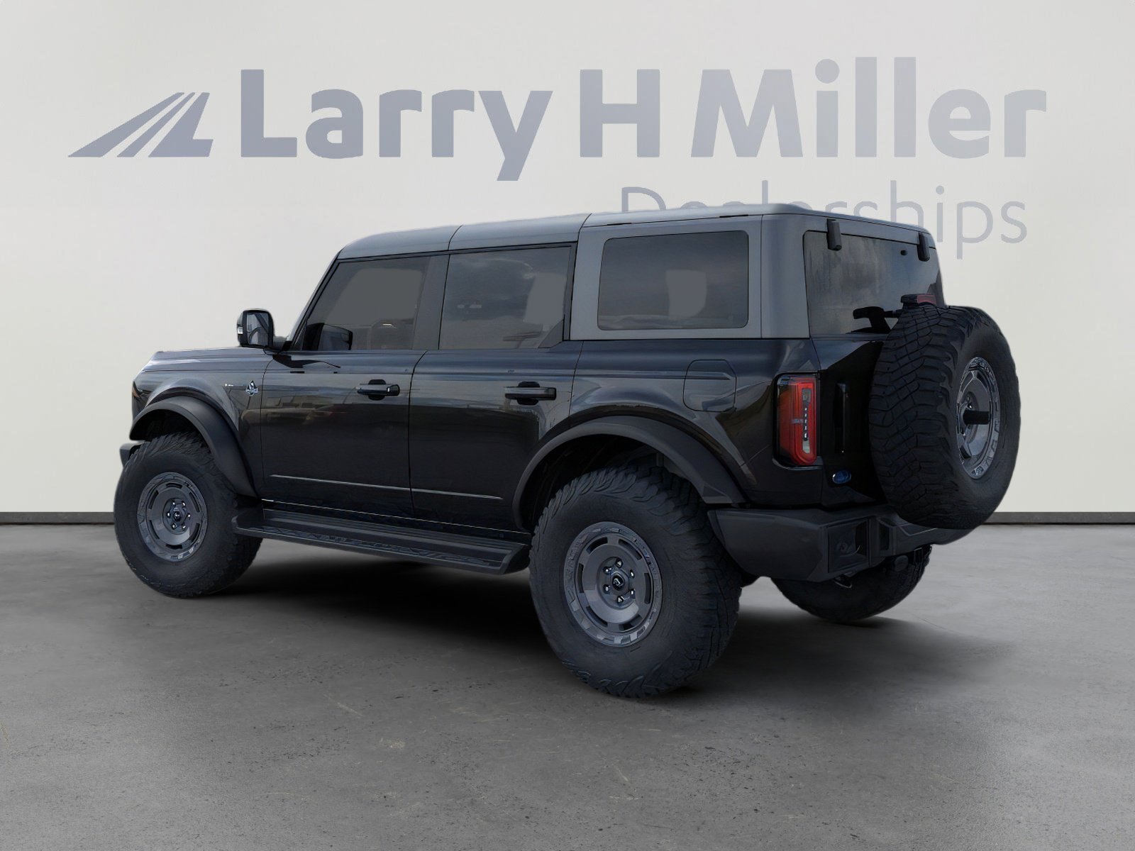 2025 Ford Bronco Outer Banks photo 4