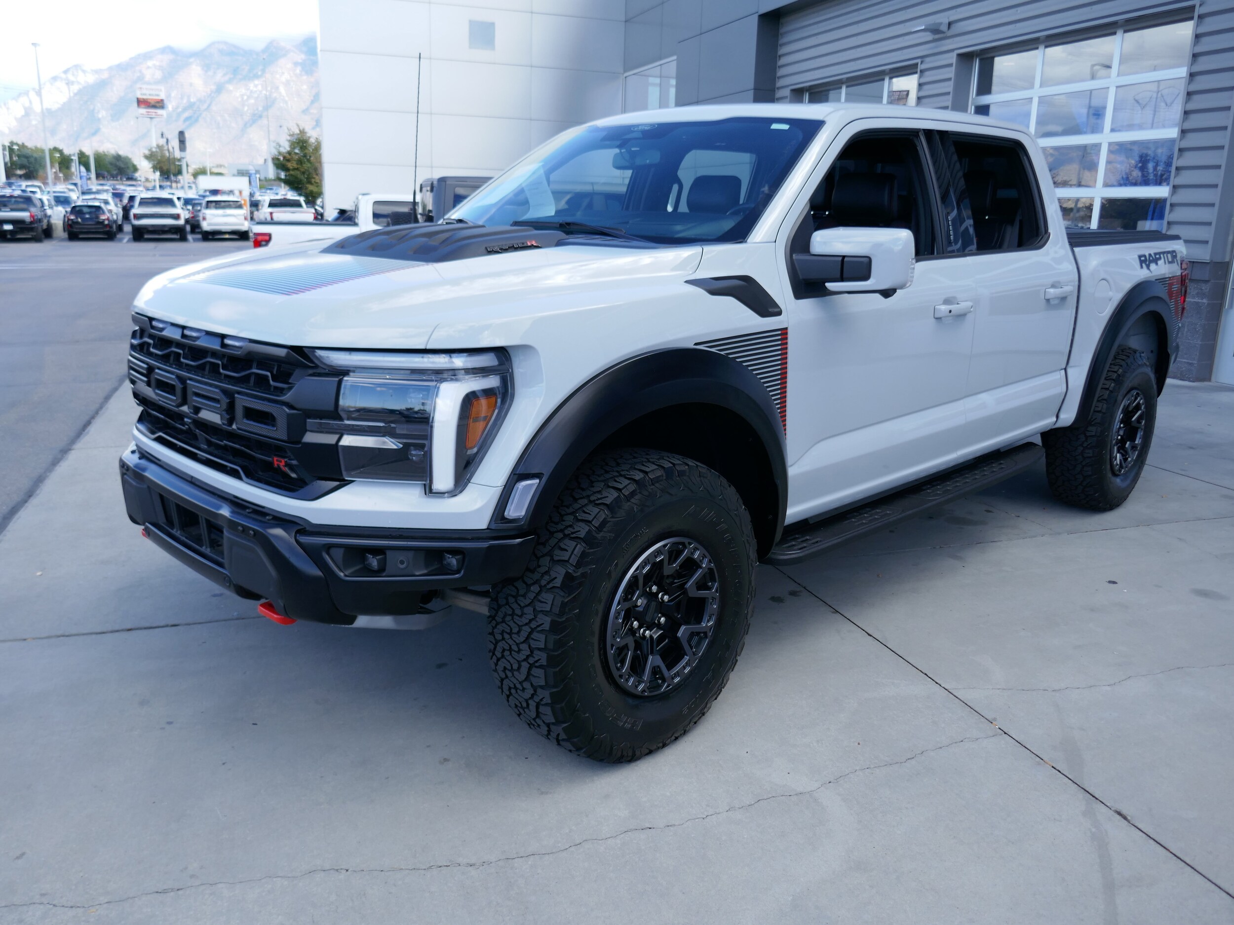 2024 Ford F-150 Raptor photo 4