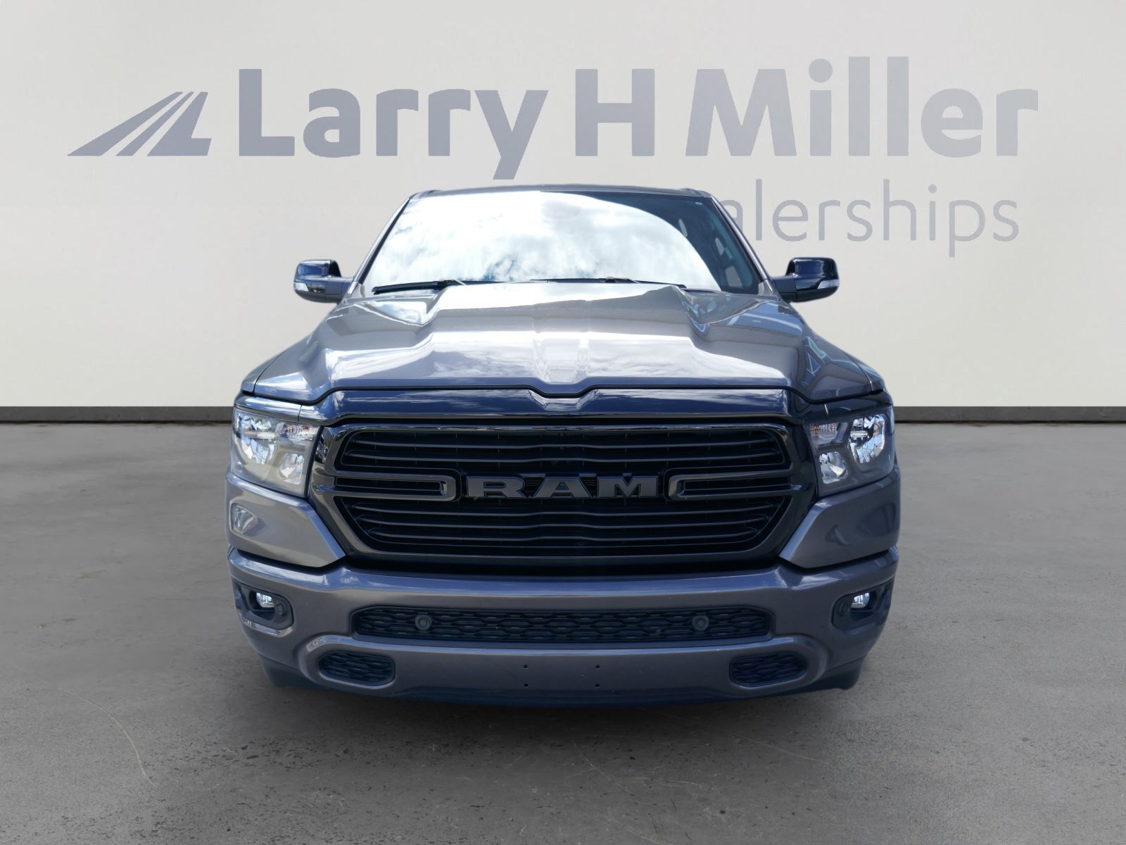2020 Ram 1500 Laramie photo 2