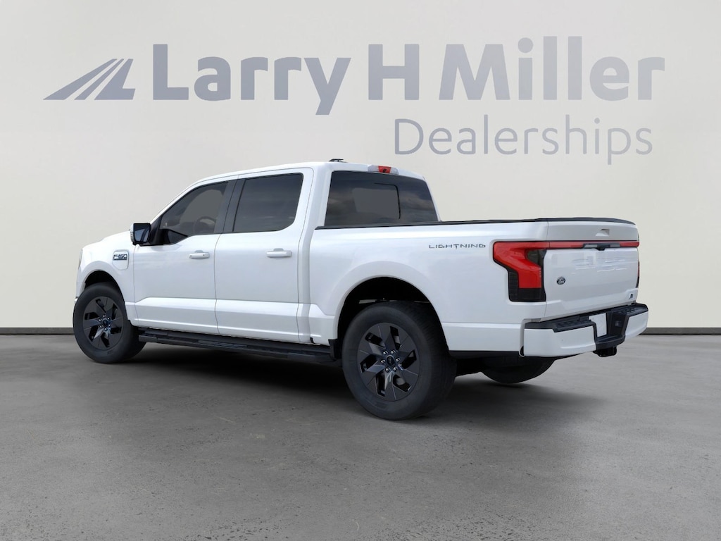 New 2025 Ford F-150 Lightning LARIAT 4WD SuperCrew 5-1/2' Box I Engine