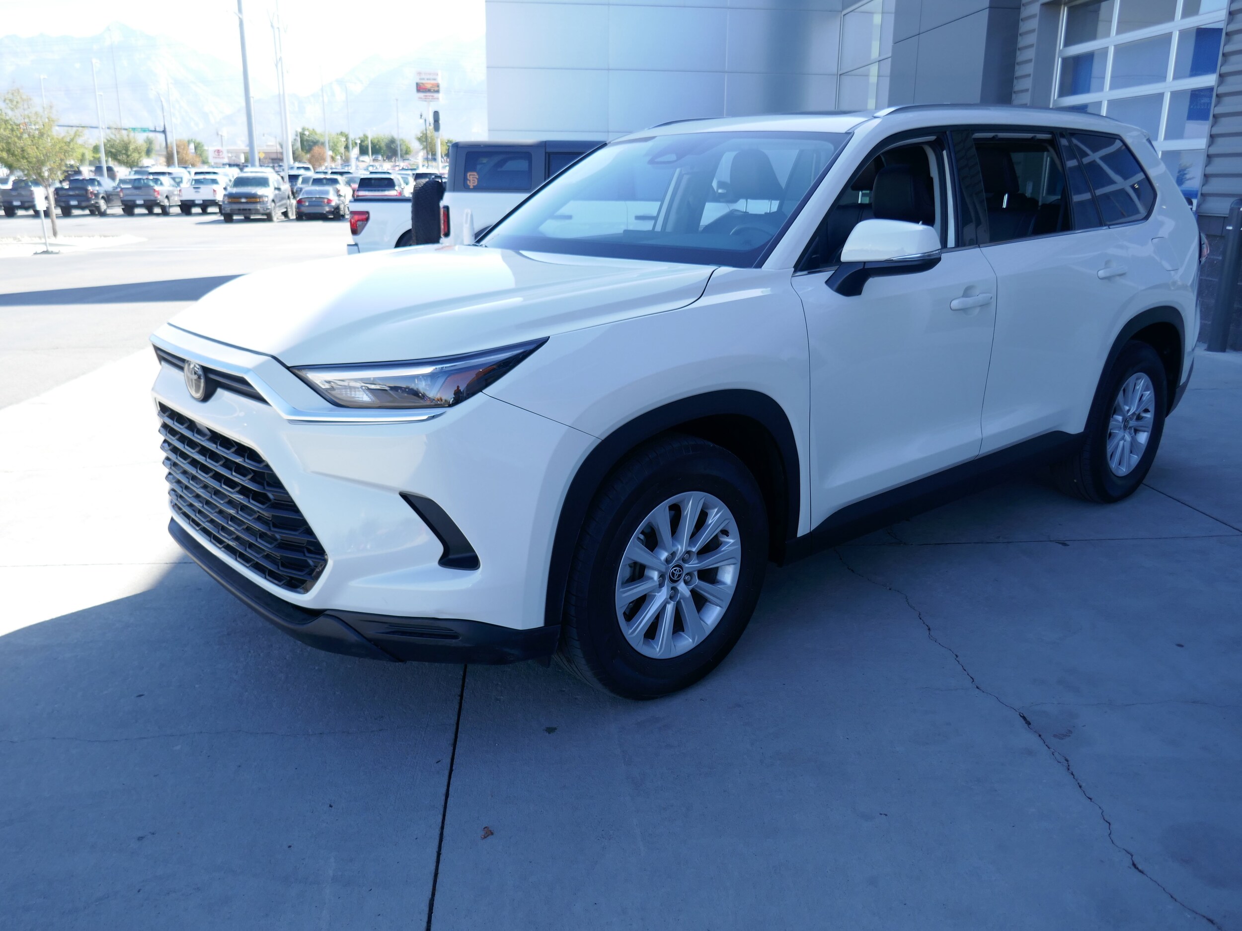 2024 Toyota Grand Highlander XLE photo 4