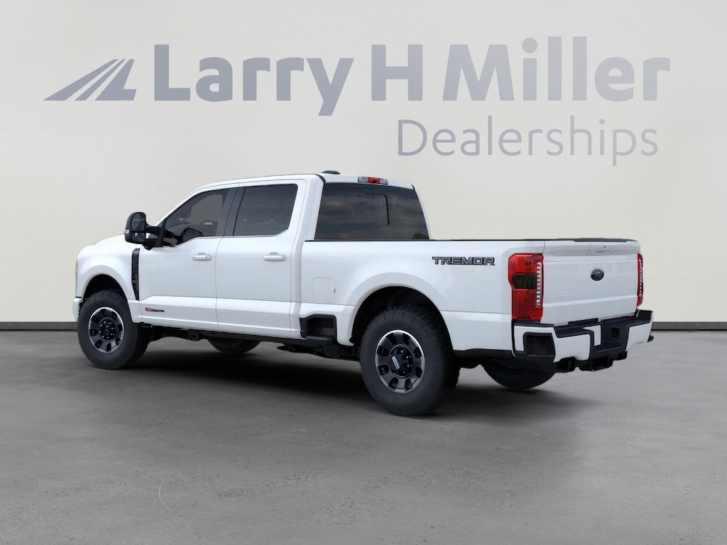 New 2026 Ford Super Duty F-350 SRW LARIAT 4WD Crew Cab 6-3/4' Box V8 Engine