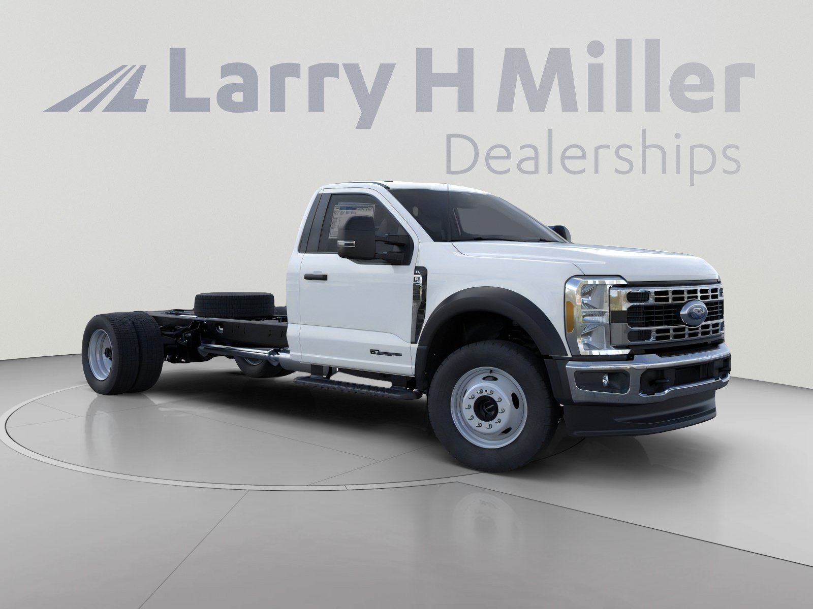 2025 Ford F-550 Super Duty Chassis Cab XL - Photo 7