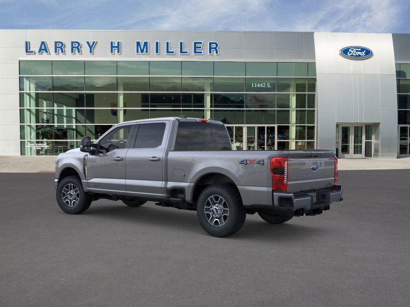 2025 Ford F-350 Lariat photo 4