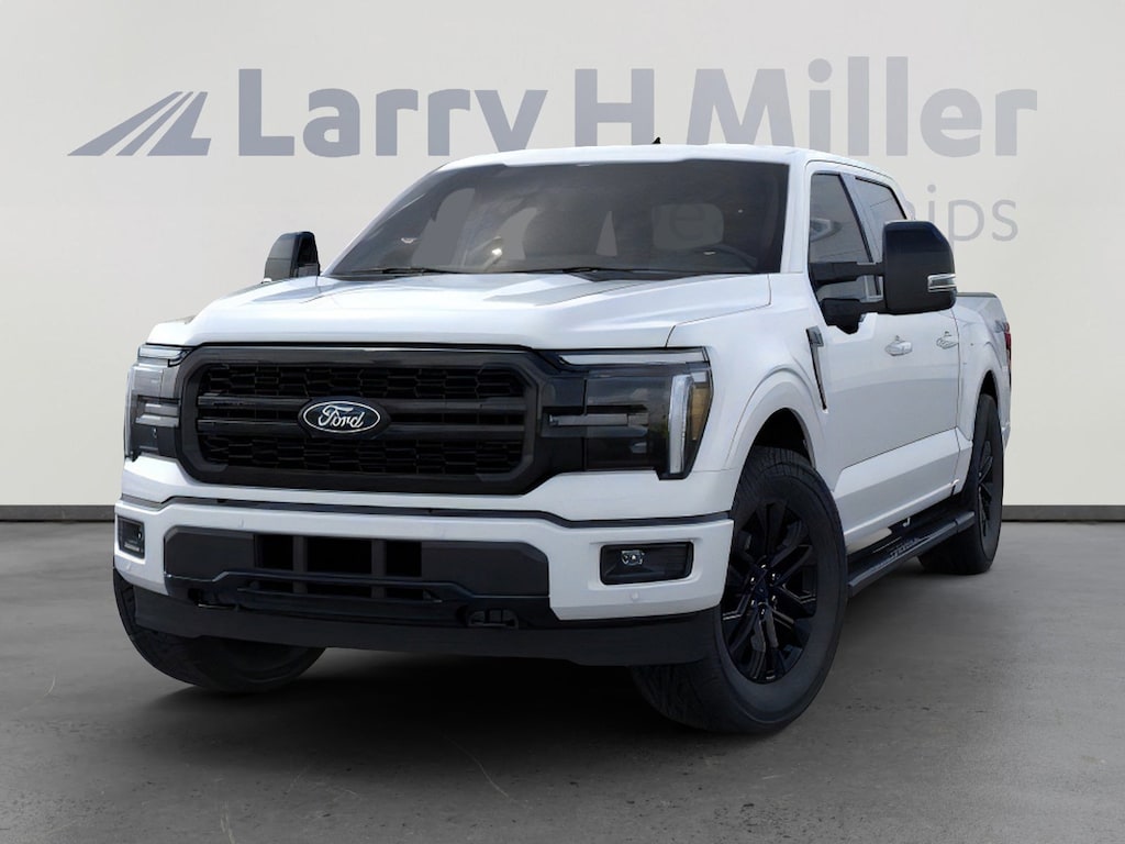 New 2025 Ford F-150 LARIAT 4WD SuperCrew 5-1/2' Box V6 Engine