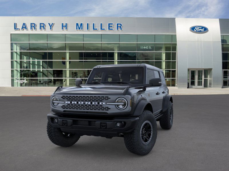 2025 Ford Bronco Badlands photo 2