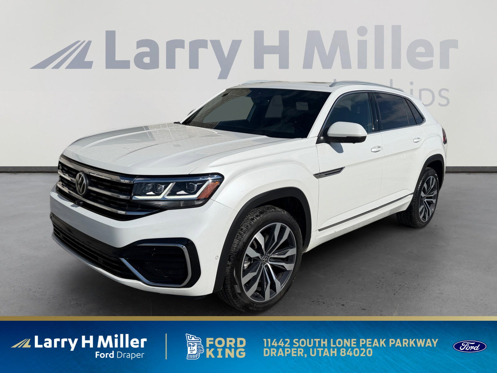2022 Volkswagen Atlas Cross Sport 3.6L V6 SEL Premium R-Line 4MOTION's photo