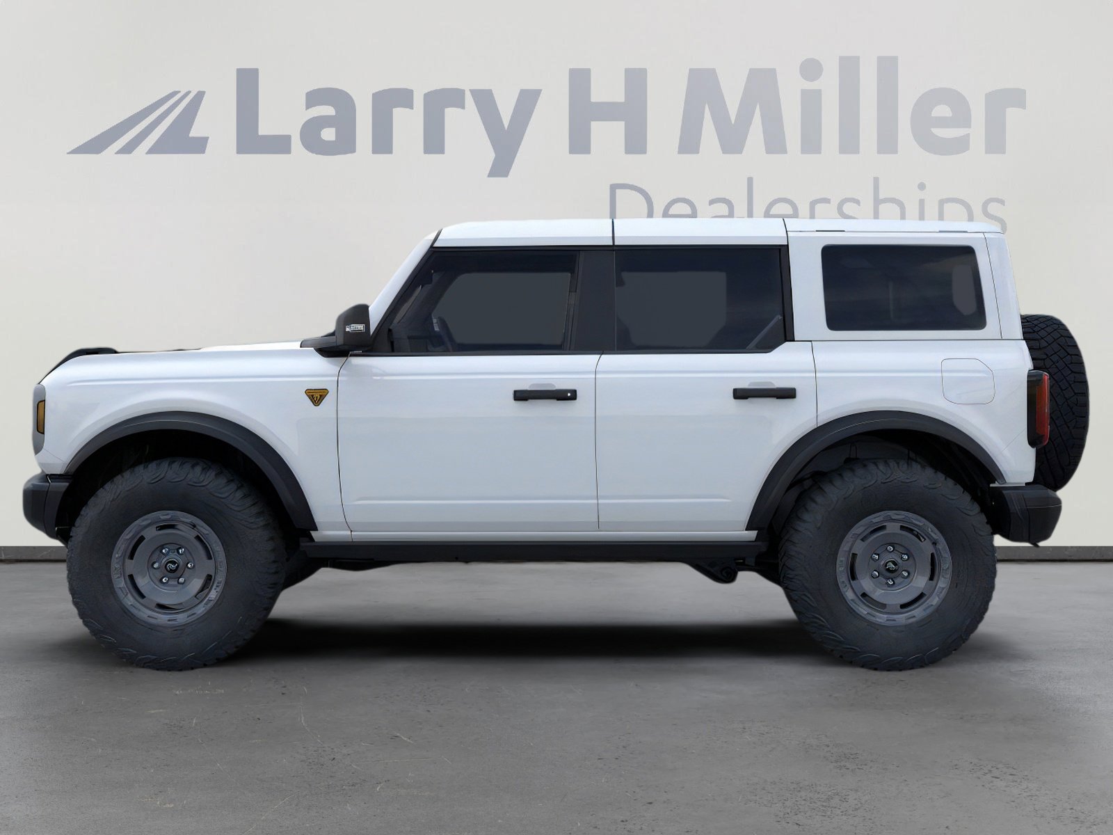 2025 Ford Bronco Badlands photo 3