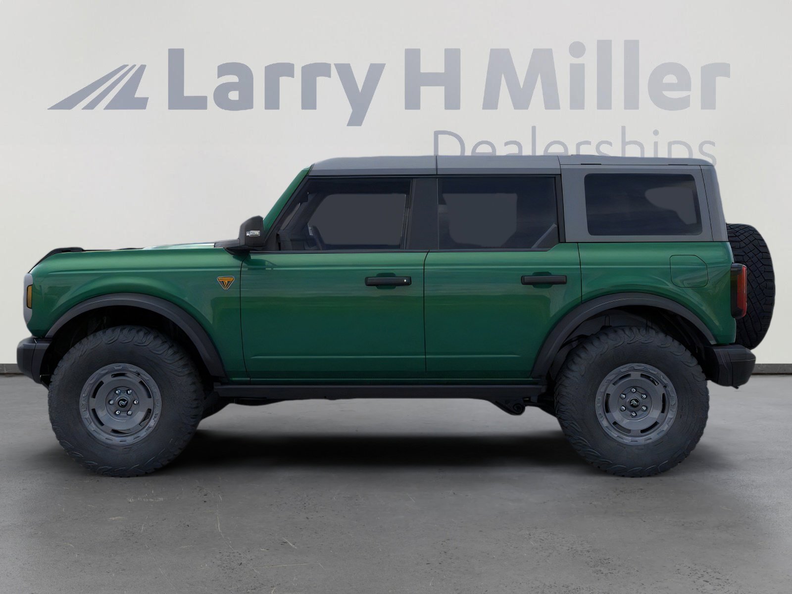 2025 Ford Bronco Badlands photo 3