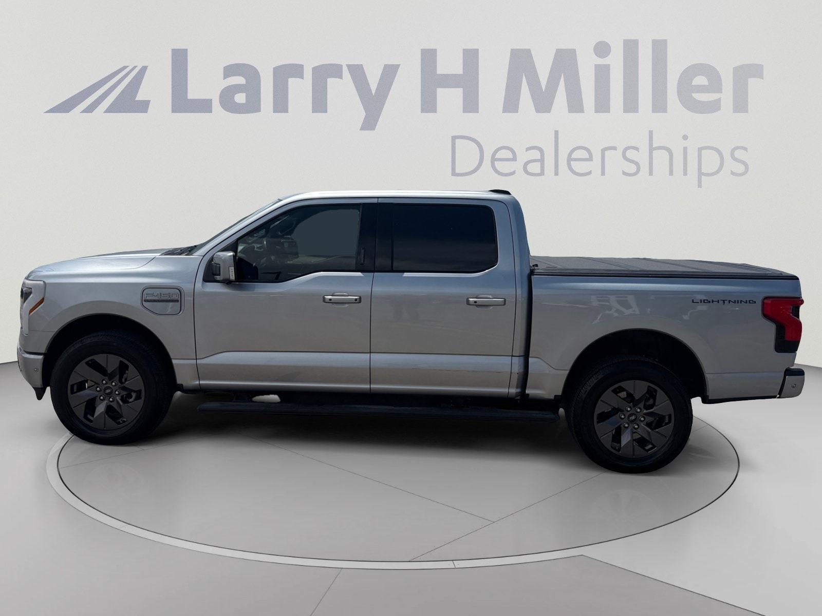 Used 2023 Ford F-150 Lightning Lariat with VIN 1FTVW1EV9PWG17077 for sale in Draper, UT