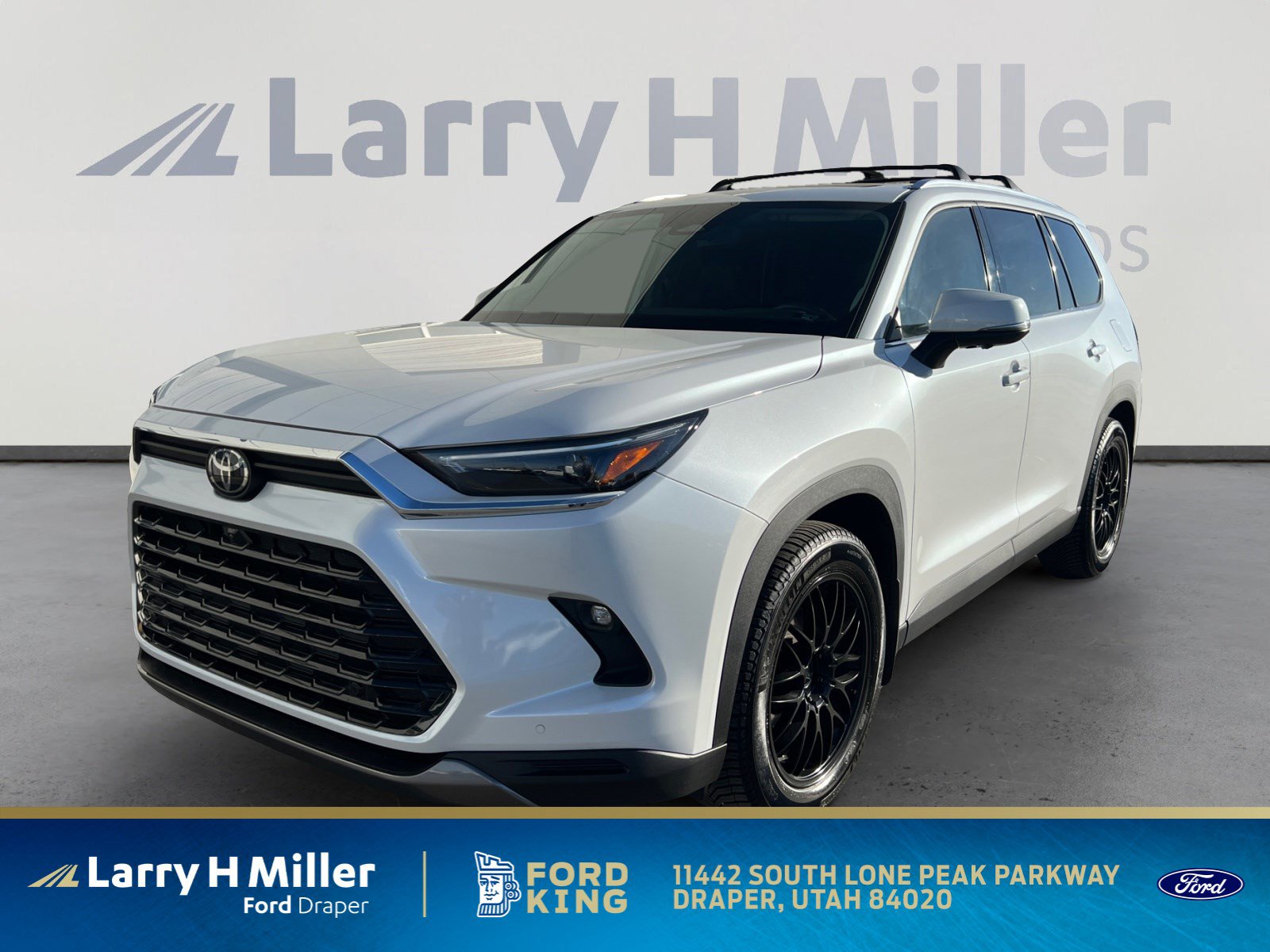 2024 Toyota Grand Highlander Platinum's photo