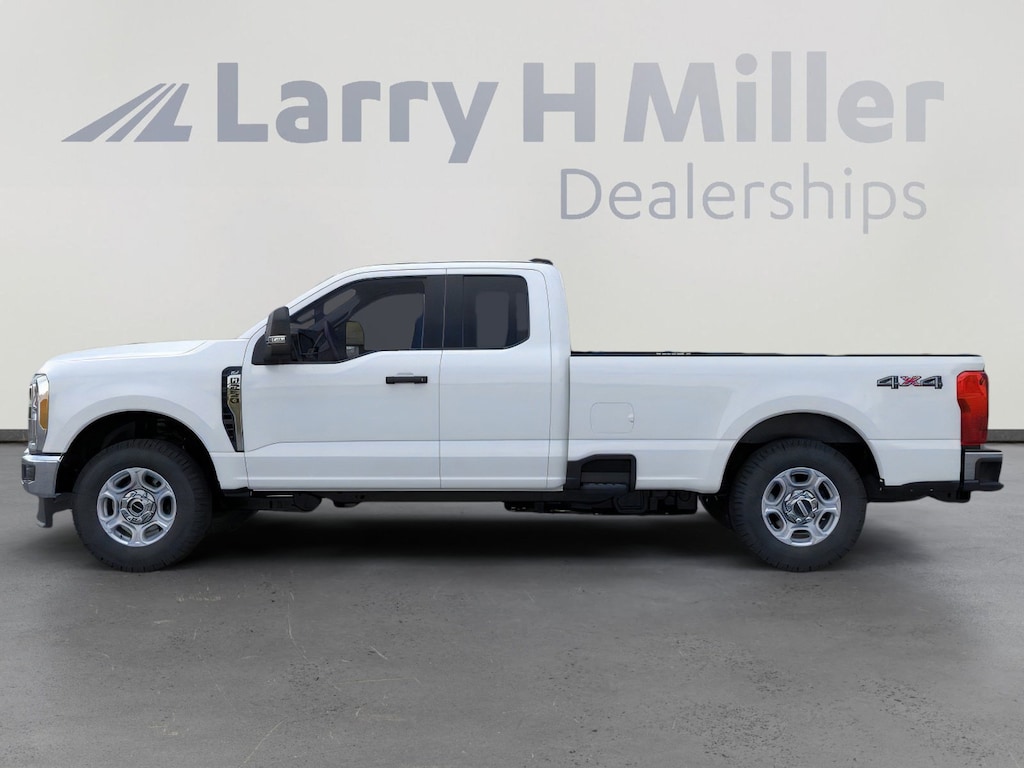 New 2026 Ford Super Duty F-250 SRW XLT 4WD SuperCab 8' Box V8 Engine