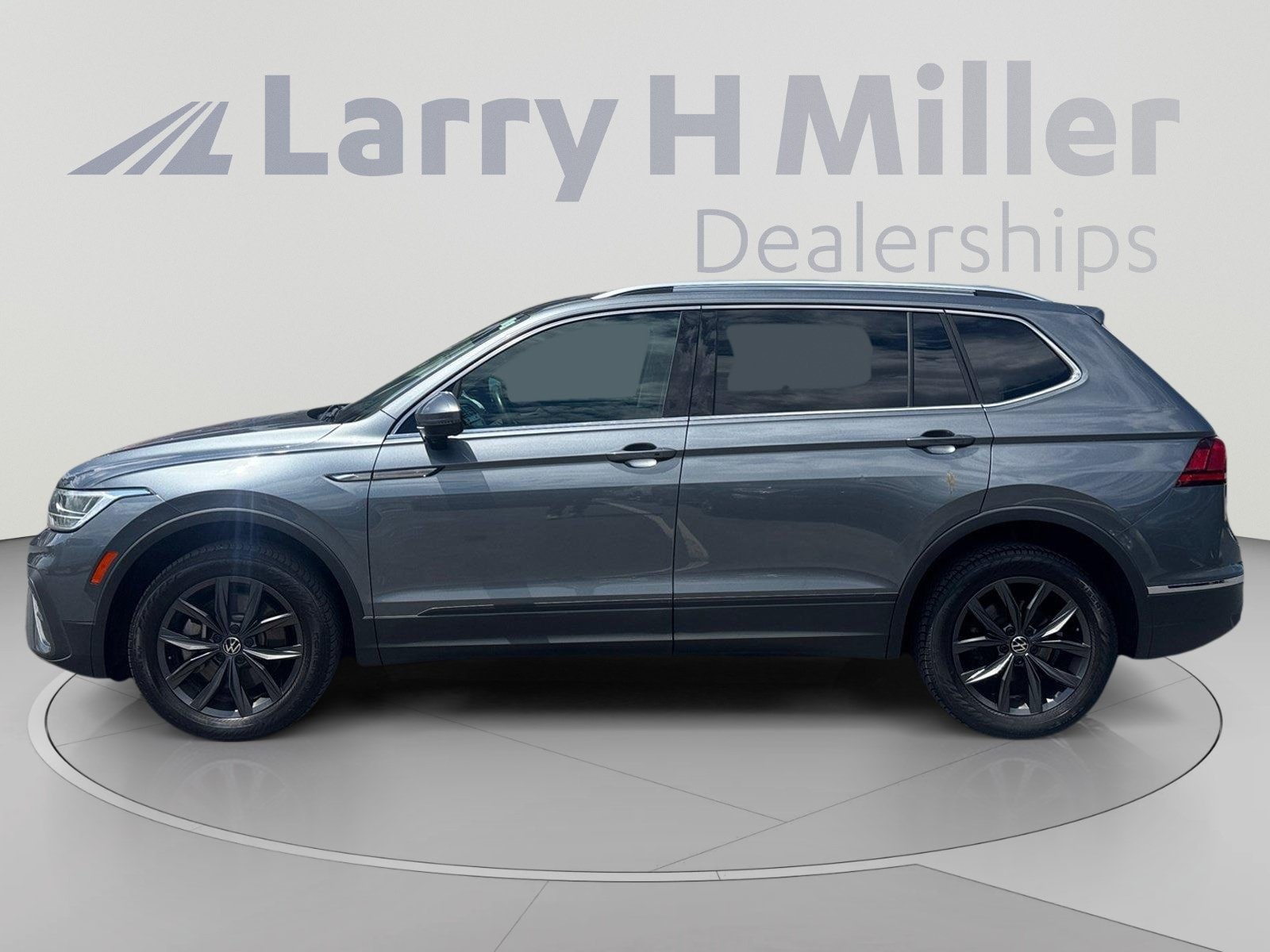Used 2022 Volkswagen Tiguan SE with VIN 3VV2B7AX4NM047304 for sale in Draper, UT