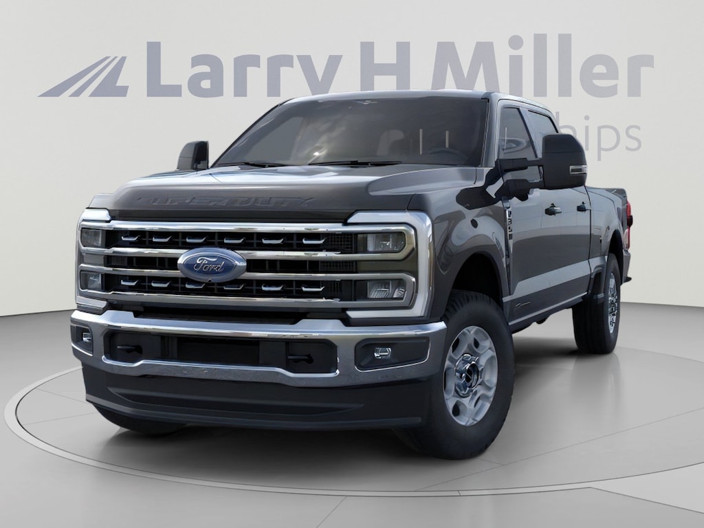 New 2026 Ford Super Duty F-350 SRW XLT 4WD Crew Cab 6-3/4' Box V8 Engine