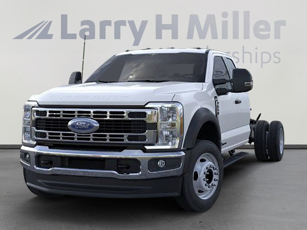 New 2026 Ford Super Duty F-550 DRW XL 4X4 SUPERCAB CHAS CAB/192 V8 Engine