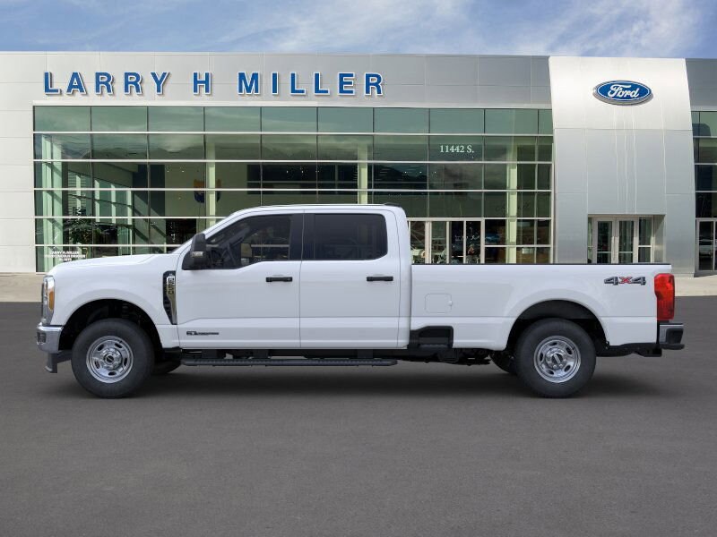 2025 Ford F-250 XL photo 3
