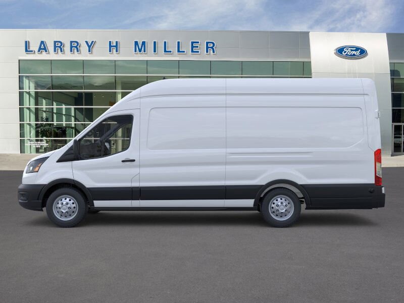 2025 Ford Transit Cargo Van photo 3