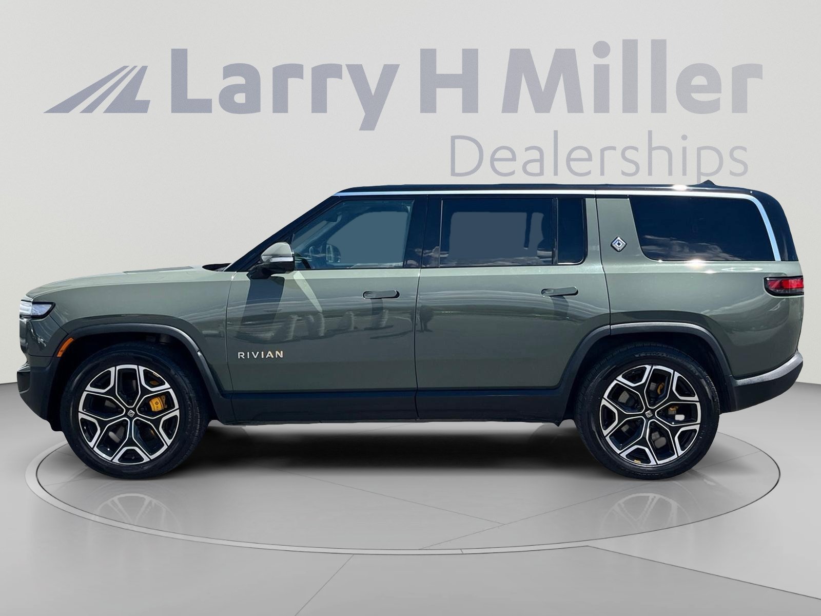 Used 2022 Rivian R1S Launch Edition with VIN 7PDSGABL2NN001056 for sale in Draper, UT