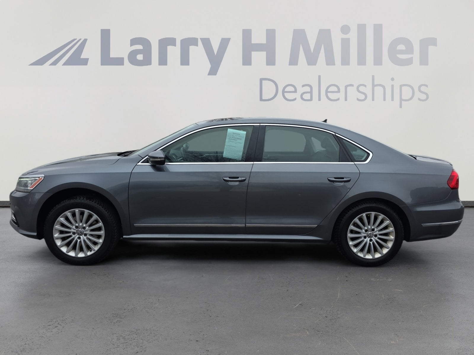 Used 2016 Volkswagen Passat SE with VIN 1VWBS7A33GC065161 for sale in Draper, UT