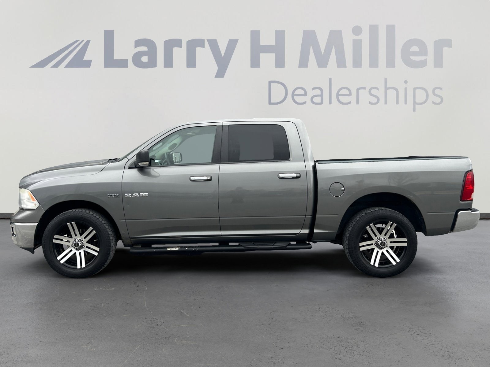 Used 2009 Dodge Ram 1500 Pickup SLT with VIN 1D3HV13T39S721440 for sale in Draper, UT