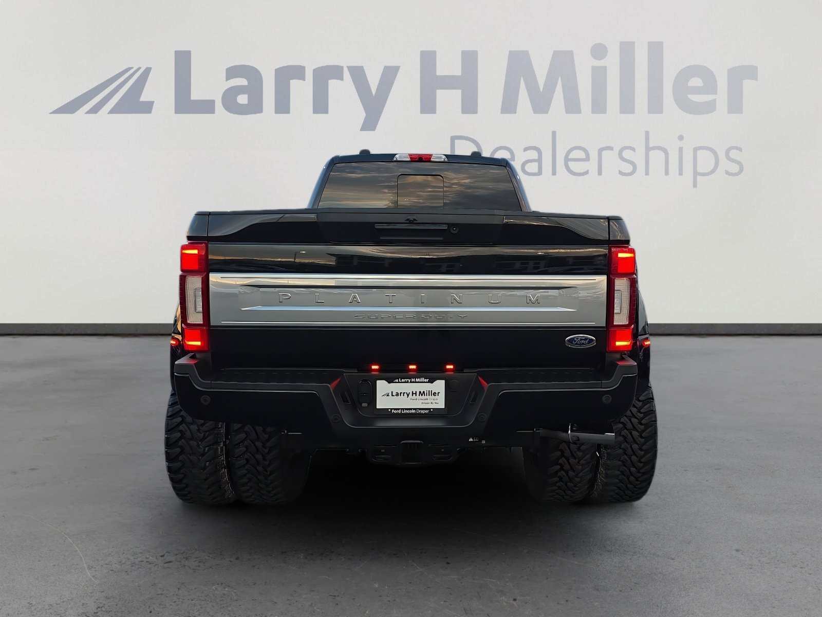 2020 Ford F-350 Platinum photo 4