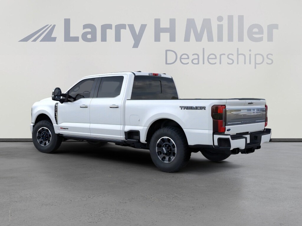 New 2026 Ford Super Duty F-250 SRW Platinum 4WD Crew Cab 6-3/4' Box V8 Engine