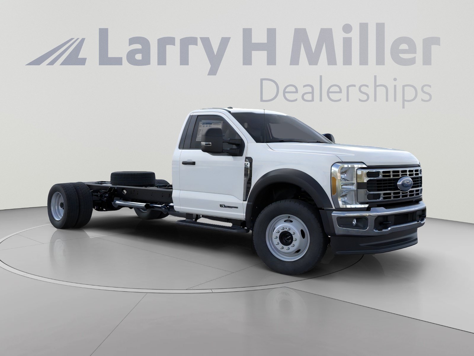 2025 Ford F-550 Super Duty Chassis Cab XL - Photo 7
