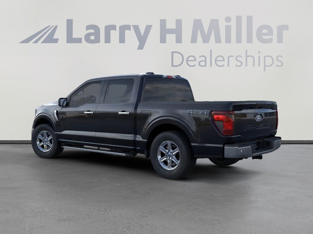 New 2025 Ford F-150 XLT 4WD SuperCrew 5-1/2' Box V6 Engine